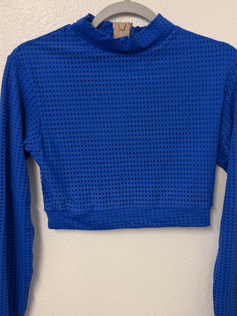 BNWT Acacia Indo Mesh Top